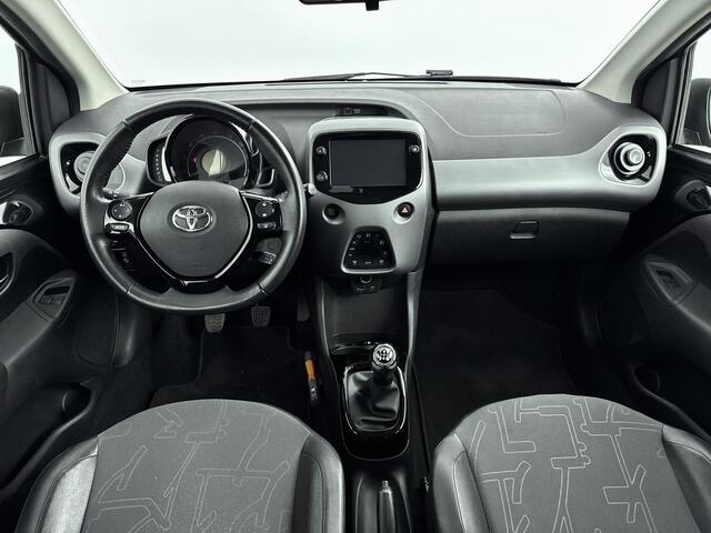 Toyota AYGO 1.0 VVT-i x-clusiv | Parkeercamera | Climate Control | Apple Carplay -/ Android Auto |