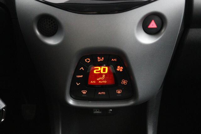 Toyota AYGO 1.0 VVT-i x-joy | Climate control | Parkeercamera | Apple carplay android auto |