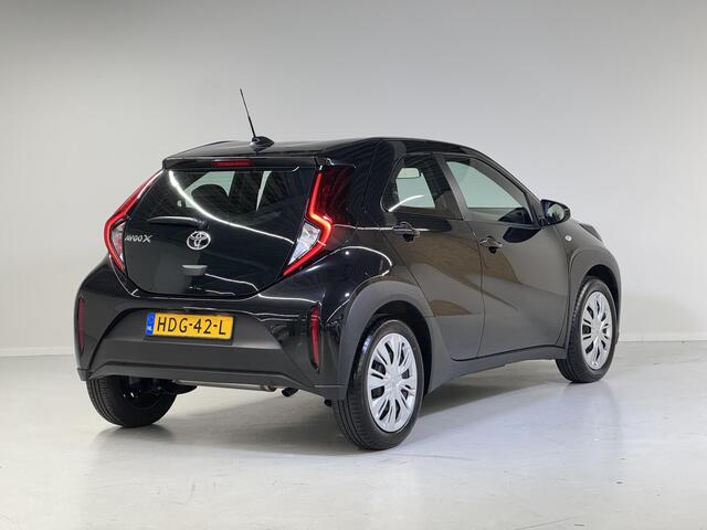 Toyota AYGO X 1.0 VVT-i MT Play |