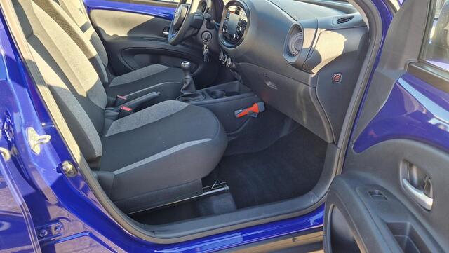 Toyota AYGO X 1.0 VVT-i MT Play