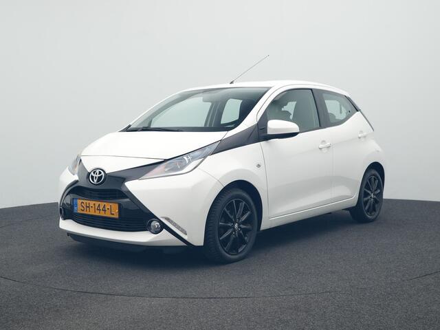 Toyota AYGO 1.0 VVT-i x-play | Apple Carplay/Android Auto