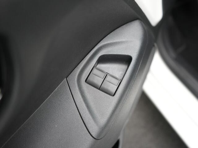 Toyota AYGO 1.0 VVT-i x-play | Apple Carplay/Android Auto