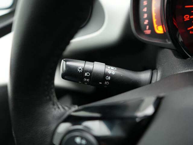 Toyota AYGO 1.0 VVT-i x-play | Apple Carplay/Android Auto