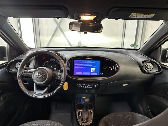 Toyota AYGO X 1.0 VVT-i S-CVT Envy Automaat | Navi | Camera | Trekhaak |