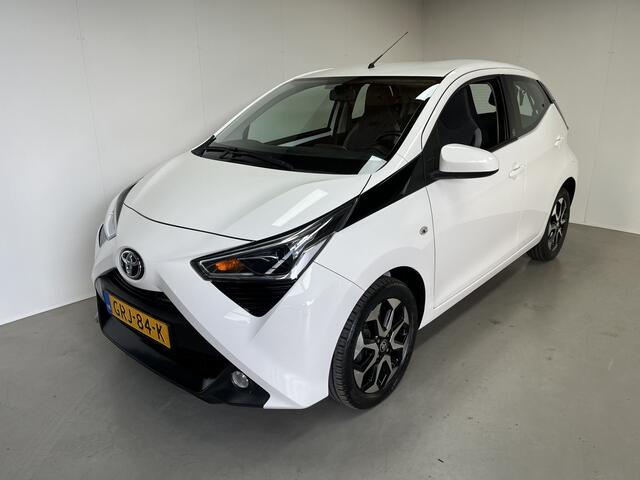 Toyota AYGO 1.0 VVT-i x-play Apple Carplay Camera Dealer onderhouden