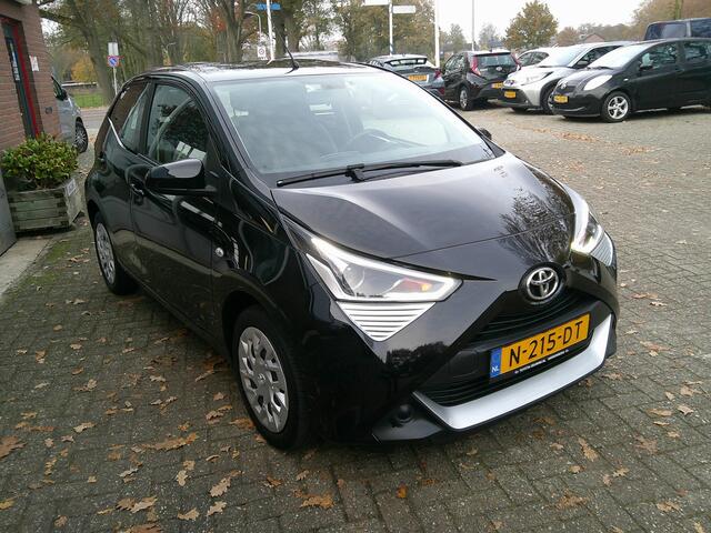 Toyota AYGO 1.0 VVT-i x-play