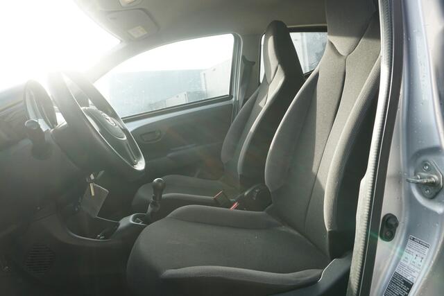 Toyota AYGO 1.0 VVT-i x-now | AIRCO | NL AUTO |