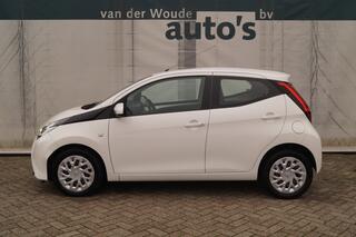 toyota-aygo-1.0-vvt-i-x-play-automa