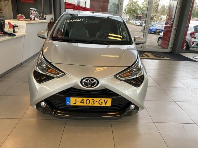 Toyota AYGO 1.0 VVT-i x-joy,Automaat,Apple Carplay Android-Auto,Spraakbediening,Climatecontrol,Achteruitrijcamera,Ipod Usb Aansluiting,15 Inch Lmv