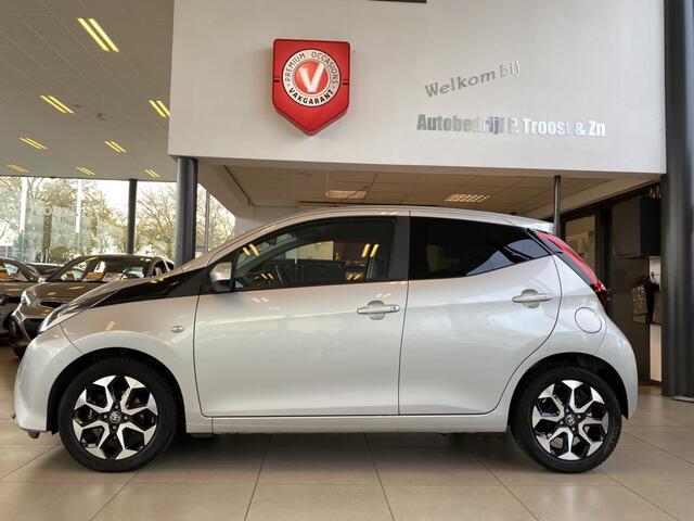 Toyota AYGO 1.0 VVT-i x-joy,Automaat,Apple Carplay Android-Auto,Spraakbediening,Climatecontrol,Achteruitrijcamera,Ipod Usb Aansluiting,15 Inch Lmv