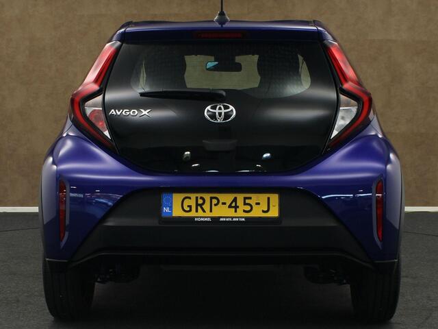 Toyota AYGO X 1.0 VVT-i MT Play - ORIGINEEL NEDERLANDSE AUTO - AFKOMSTIG VAN 1E EIGENAAR - CAMERA - AIRCO - BLUETOOTH - APPLE CARPLAY/ ANDROID AUTO - ADAPTIEVE CRUISE CONTROL - DAB AUDIO -