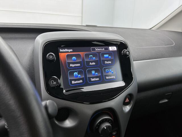 Toyota AYGO 1.0 VVT-i x-play limited | Achteruitrijcamera | BTW voertuig |