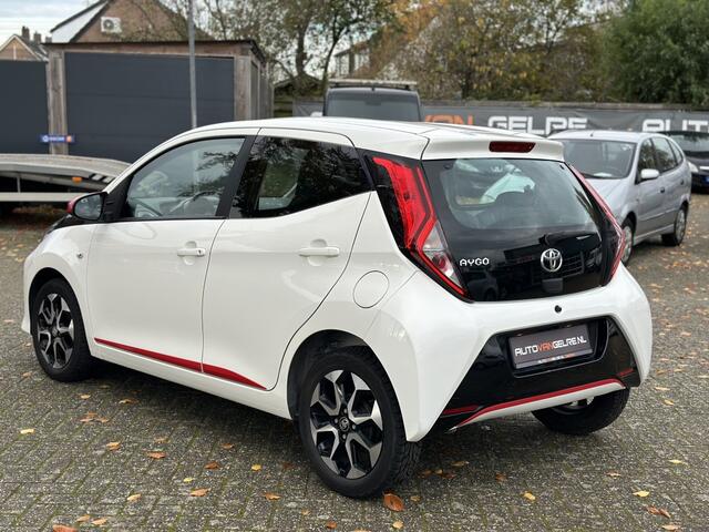 Toyota AYGO 1.0 VVT-i X-play Navi*AppleCarplay*Camera*1e Eig + Dealer ondh