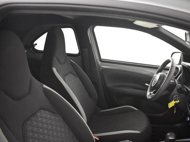 Toyota AYGO 1.0 VVT-i S-CVT Envy Bi Tone | Stoelverwarming