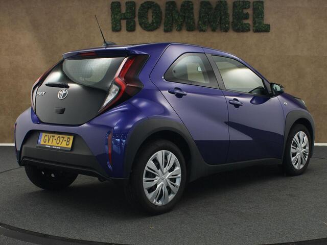 Toyota AYGO X 1.0 VVT-i MT Play - ORIGINEEL NEDERLANDSE AUTO - AFKOMSTIG VAN 1E EIGENAAR - CAMERA - AIRCO - BLUETOOTH - APPLE CARPLAY/ ANDROID AUTO - ADAPTIEVE CRUISE CONTROL - DAB AUDIO -