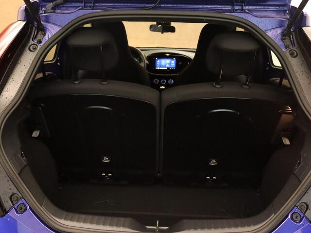 Toyota AYGO X 1.0 VVT-i MT Play - ORIGINEEL NEDERLANDSE AUTO - AFKOMSTIG VAN 1E EIGENAAR - CAMERA - AIRCO - BLUETOOTH - APPLE CARPLAY/ ANDROID AUTO - ADAPTIEVE CRUISE CONTROL - DAB AUDIO -