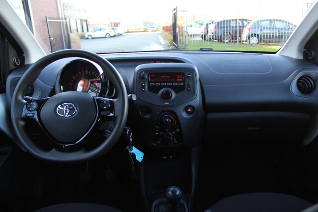 Toyota AYGO 1.0 VVT-i x-fun | Rijklaar | Airco | DAB+ | Bluetooth | USB/AUX-speler