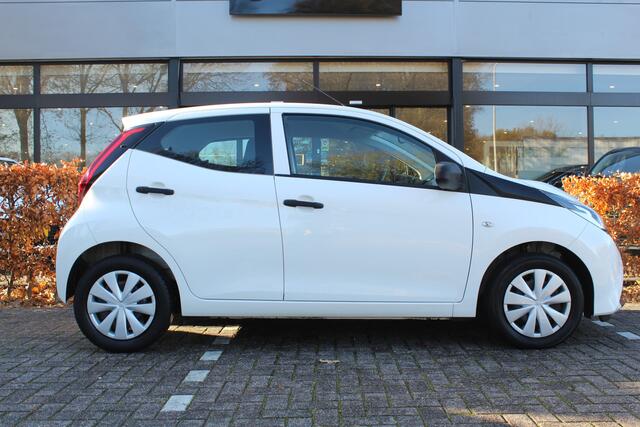 Toyota AYGO 1.0 VVT-i x-fun | Rijklaar | Airco | DAB+ | Bluetooth | USB/AUX-speler