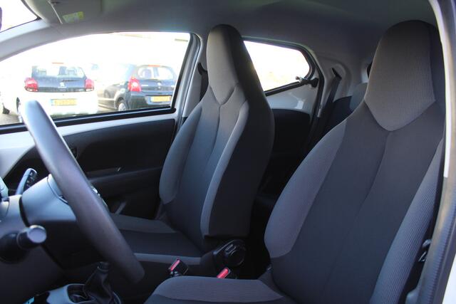 Toyota AYGO 1.0 VVT-i x-fun | Rijklaar | Airco | DAB+ | Bluetooth | USB/AUX-speler