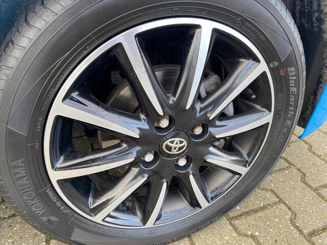 Toyota AYGO 1.0 VVT-i x-sport Airco , App Connect , camera