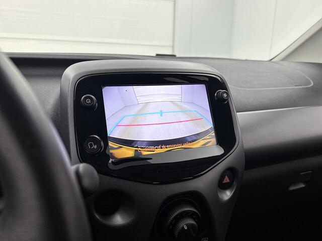 Toyota AYGO 1.0 VVT-i x-play | Apple CarPlay / Android Auto (Navigatie) |