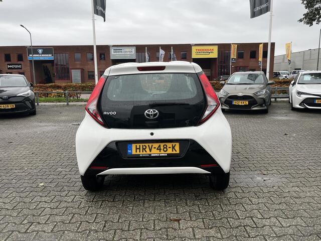 Toyota AYGO 1.0 VVT-i x-play Apple Carplay Android