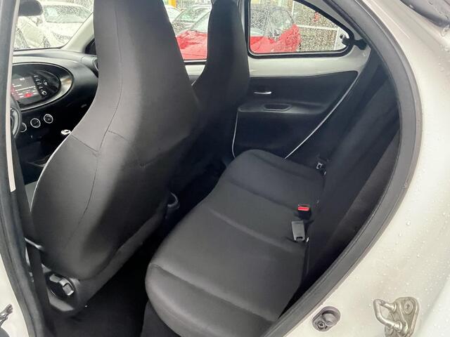 Toyota AYGO X 1.0 VVT-i MT Play