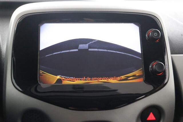 Toyota AYGO 1.0 VVT-i x-sport | Airco | Navigatie | Parkeer camera |