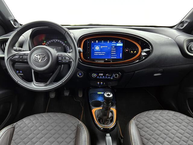 Toyota AYGO X 1.0 VVT-i MT Limited | Apple CarPlay / Android Auto | JBL | PDC | Trekhaak | Stoelverwarming |