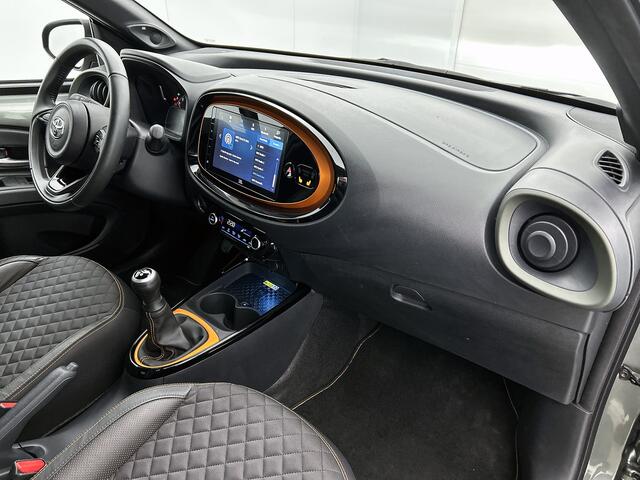 Toyota AYGO X 1.0 VVT-i MT Limited | Apple CarPlay / Android Auto | JBL | PDC | Trekhaak | Stoelverwarming |