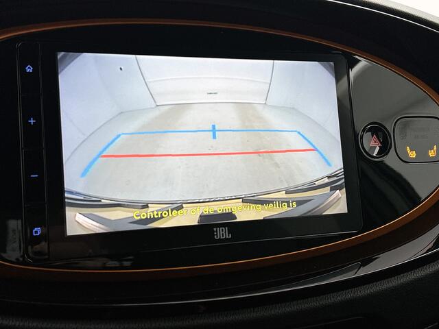 Toyota AYGO X 1.0 VVT-i MT Limited | Apple CarPlay / Android Auto | JBL | PDC | Trekhaak | Stoelverwarming |