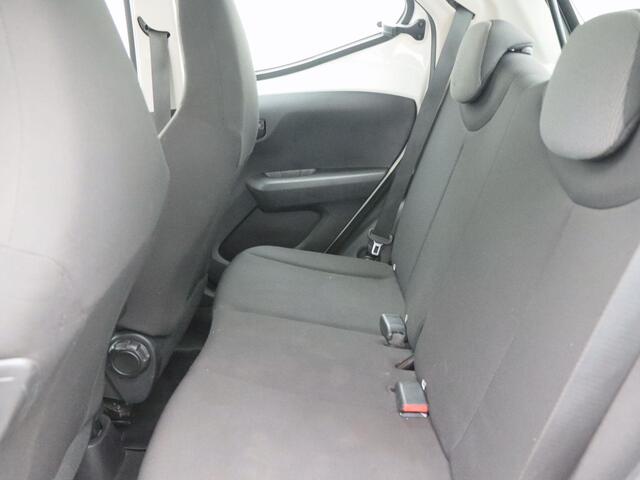 Toyota AYGO 1.0 VVT-i x | Camera | CarPlay | Cruise Control | Elektrische Ramen | 42.762 Km!!