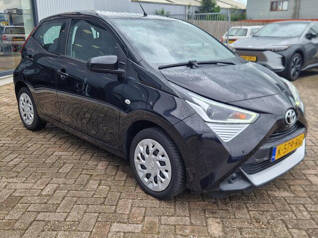 Toyota AYGO 1.0 VVT-i x-play
