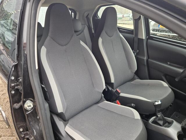 Toyota AYGO 1.0 VVT-i x-play