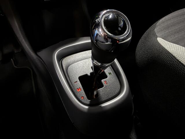 Toyota AYGO 1.0 VVT-i x-play // Camera // Autom. // Navi