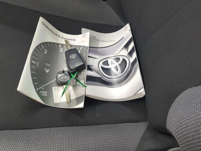 Toyota AYGO 1.0 VVT-i x-fun 1e Eigenaar | NL-Auto | Volledig Onderh | BTW | Bluetooth | Led | Start/Stop | Hill-Hold | Stuurbekrachtiging