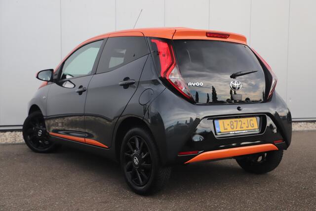 Toyota AYGO 1.0 VVT-i x-JBL Automaat Carplay Android Navigatie Achteruitrijcamera 15 inch LMV Clima Airco LED