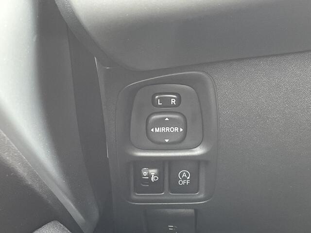 Toyota AYGO 1.0 VVT-i X-Nav X-Play **NAVIGATIE/ PARKEERCAMERA/ 36 MAANDEN GARANTIE/ DEALER ONDERHOUDEN**