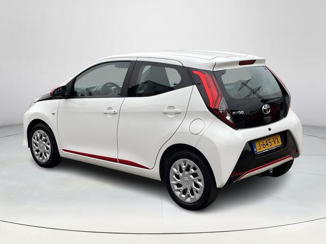 Toyota AYGO 1.0 VVT-i X-Play **APPLE CARPLAY/ PARKEERCAMERA/ 36 MAANDEN GARANTIE**