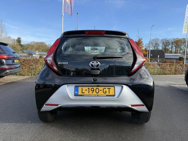 Toyota AYGO 1.0 VVT-i x-play