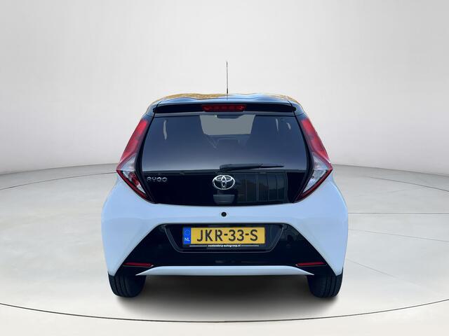 Toyota AYGO 1.0 VVT-i x-clusiv | x-shift automaat | Carplay | Licht metalen velgen | Keyless entry |