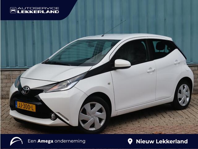 Toyota AYGO 1.0 VVT-i x-play | AIRCO | CAMERA | LAGE KM-STAND |