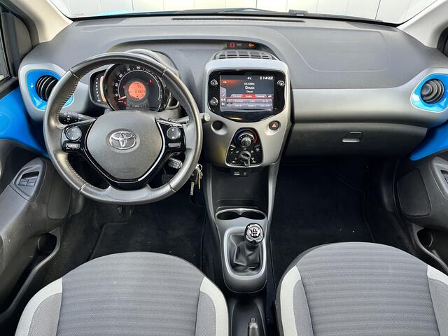 Toyota AYGO 1.0 VVT-i x-play Carplay Android auto Dealer onderhouden!