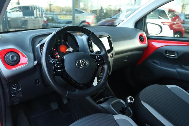 Toyota AYGO 1.0 VVT-i X-JOY AUT. CABRIO | CARPLAY | CAMERA | NAVI | LMV | CLIMATE