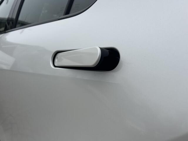 Toyota C-HR 2.0 Plug-in Hybrid 220 Active