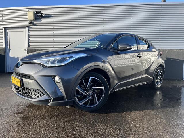 Toyota C-HR 2.0 Hybrid Dynamic CVT-Automaat Incl: AppleCarplay / AndroidAuto, climate control, Adaptieve Cruise control, Metallic lak, LM velgen, Parkeersensoren + Parkeerhulpcamera