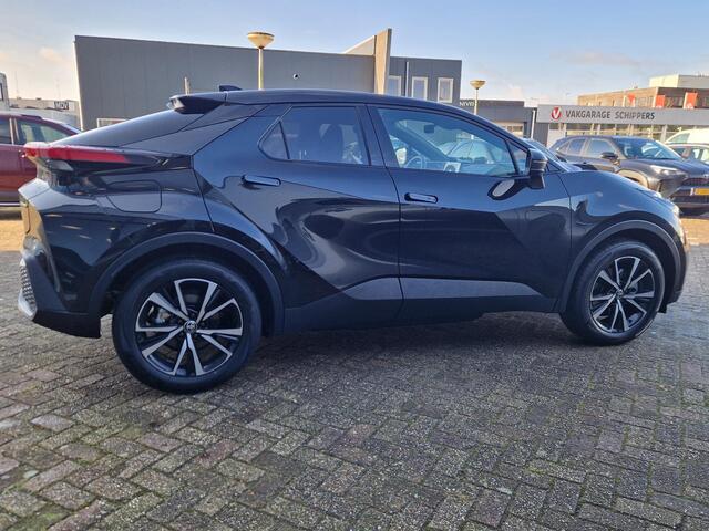 Toyota C-HR 2.0 Plug-in Hybrid 220 Business Plus