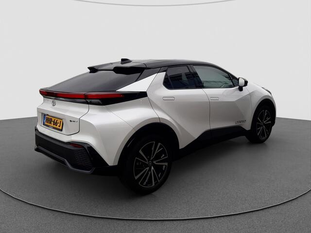 Toyota C-HR 1.8 Hybrid 140 Executive *DEMO*