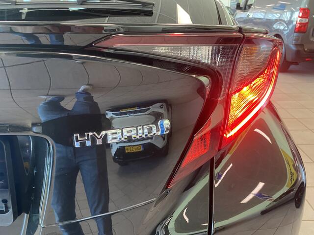 Toyota C-HR 1.8 Hybrid Dynamic Edition