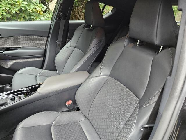 Toyota C-HR 2.0 Hybrid Executive Elektrisch verstelbare stoel / Vol leder